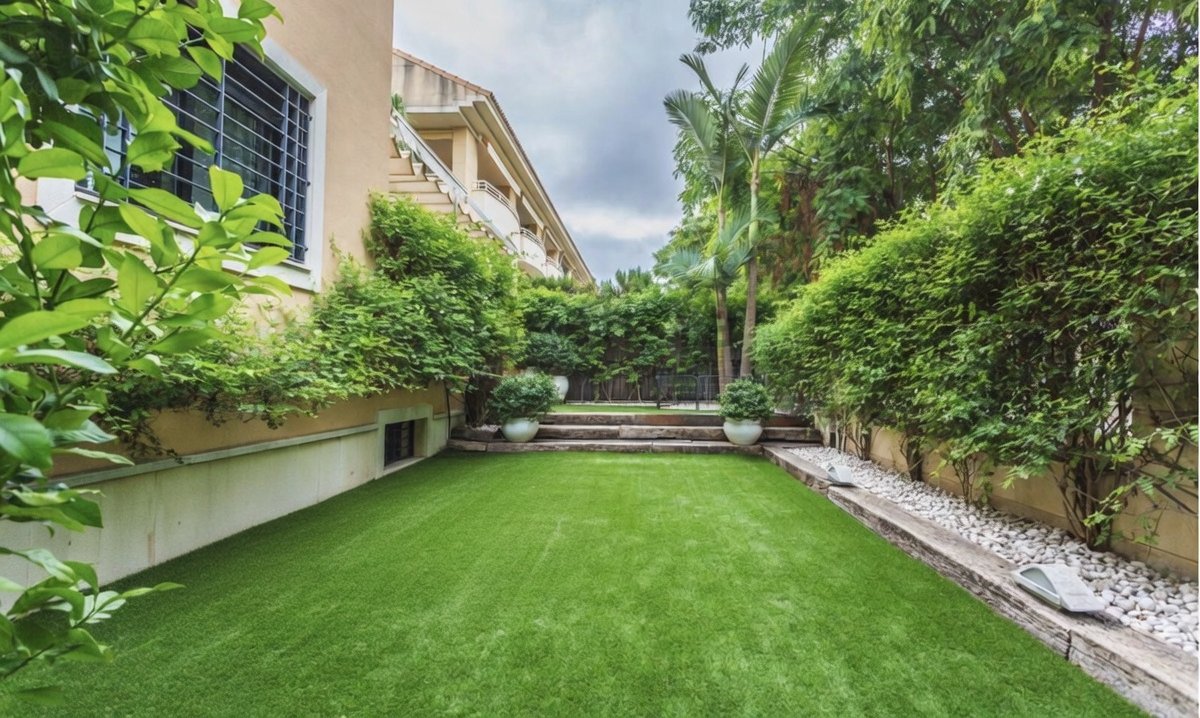 Private garden with sun loungers